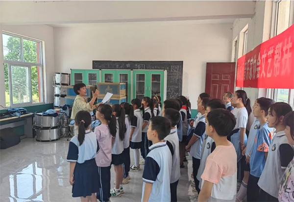漯河市郾城区：文艺帮扶下乡 助力乡村文化振兴